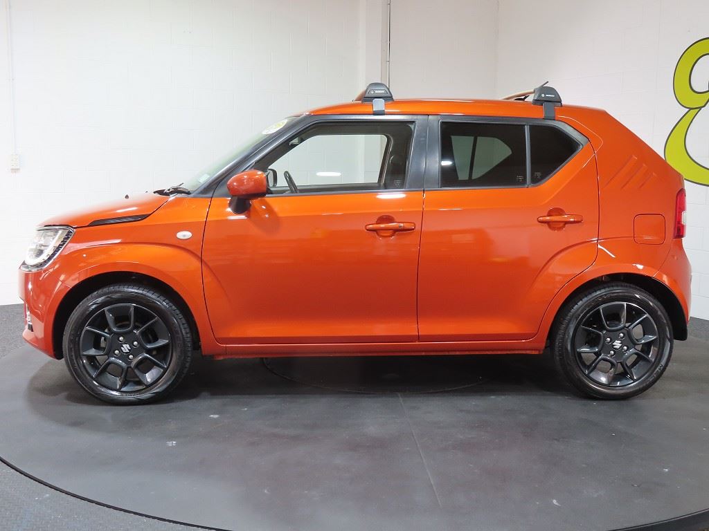 Vehicle image 4