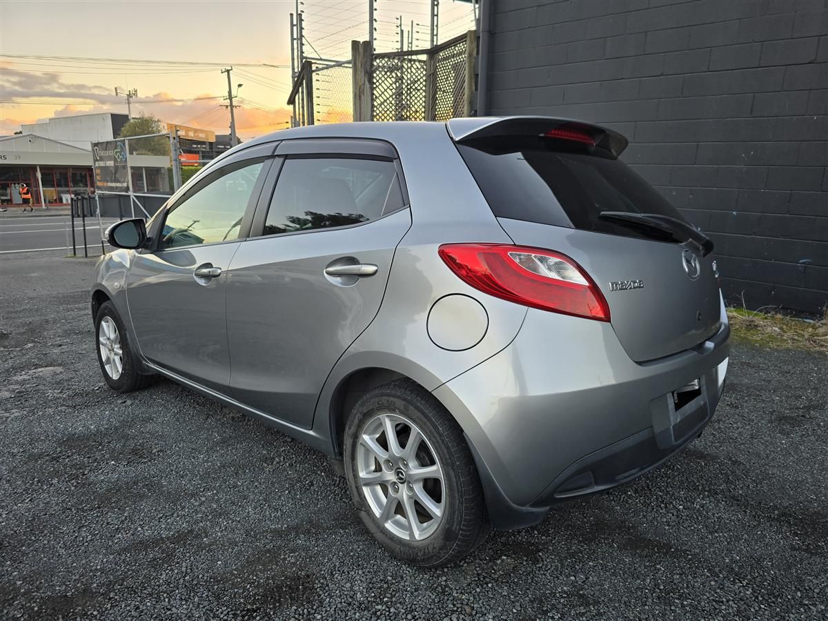 Vehicle image 4