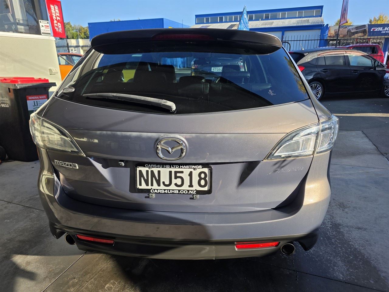 Vehicle image 5