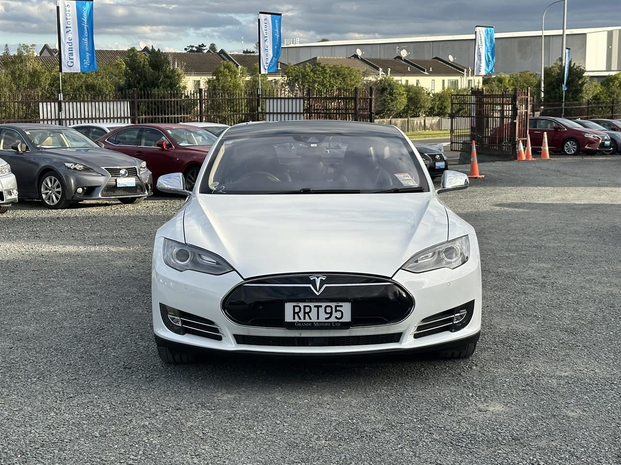 Vehicle image 2