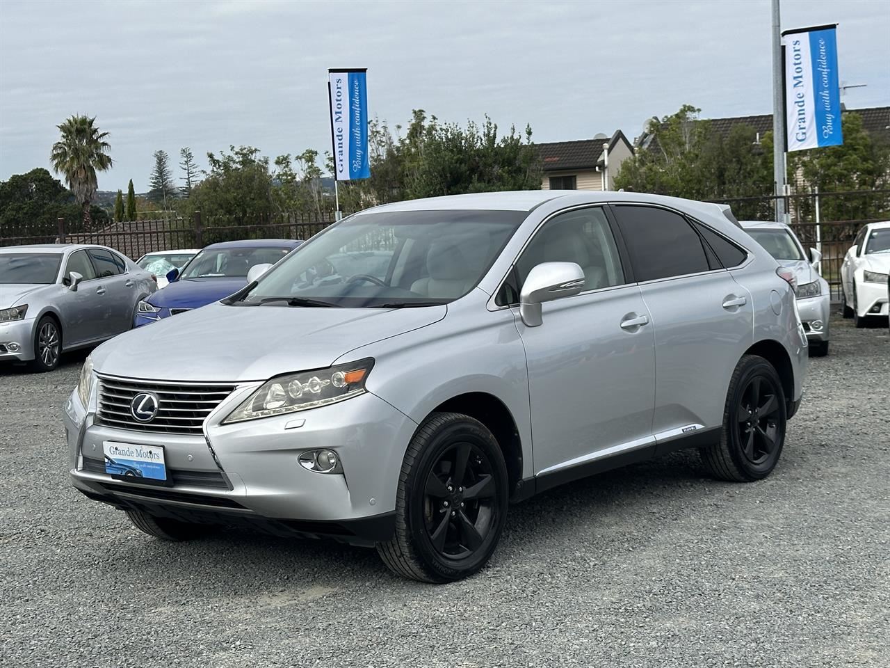 Vehicle image 3