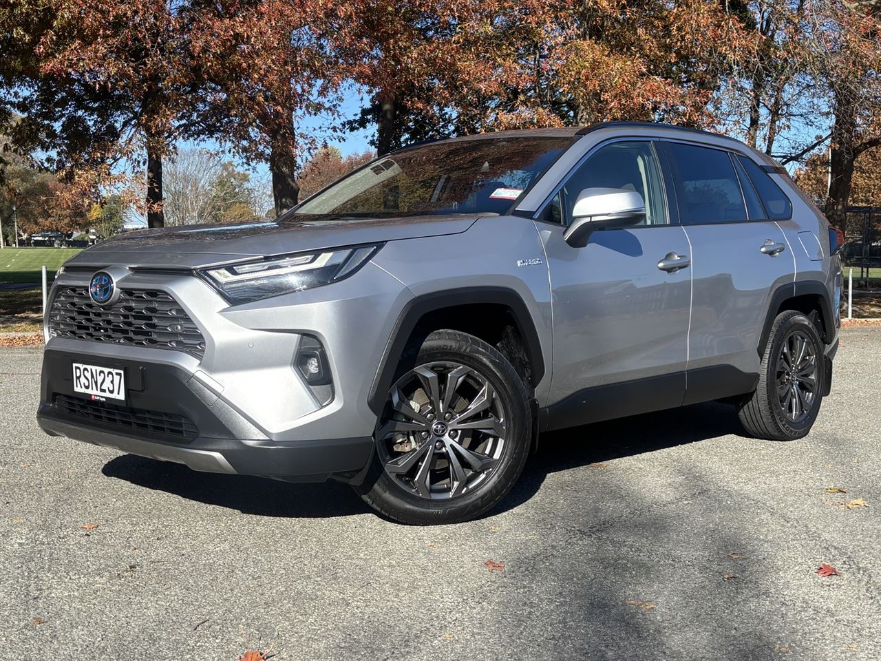 Vehicle image 3
