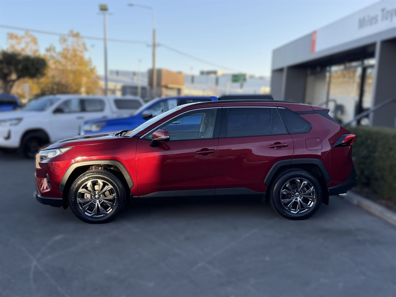 Vehicle image 4