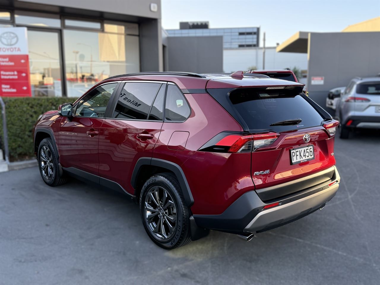 Vehicle image 5
