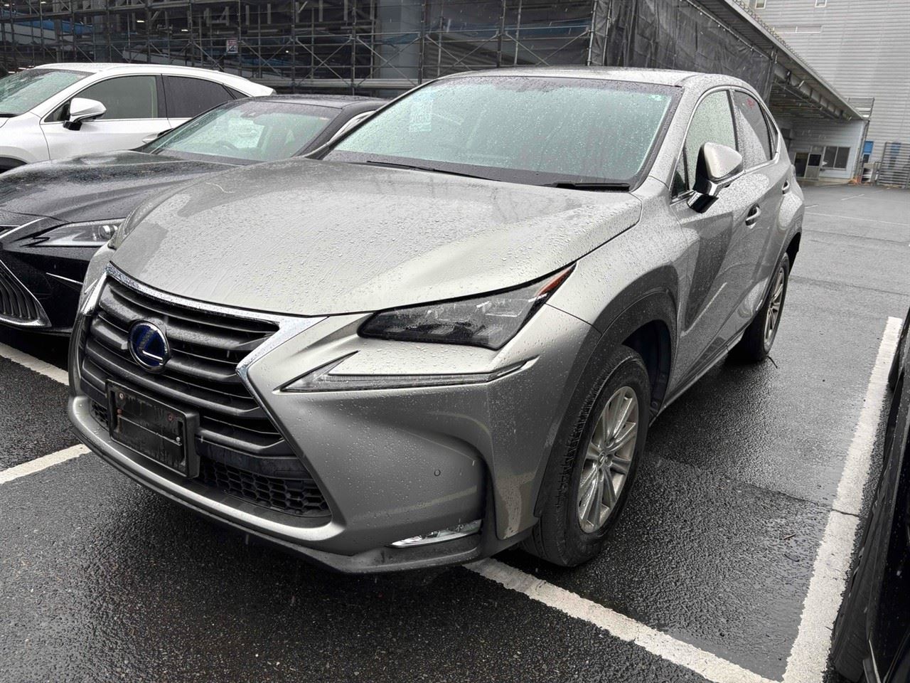 Vehicle image 4