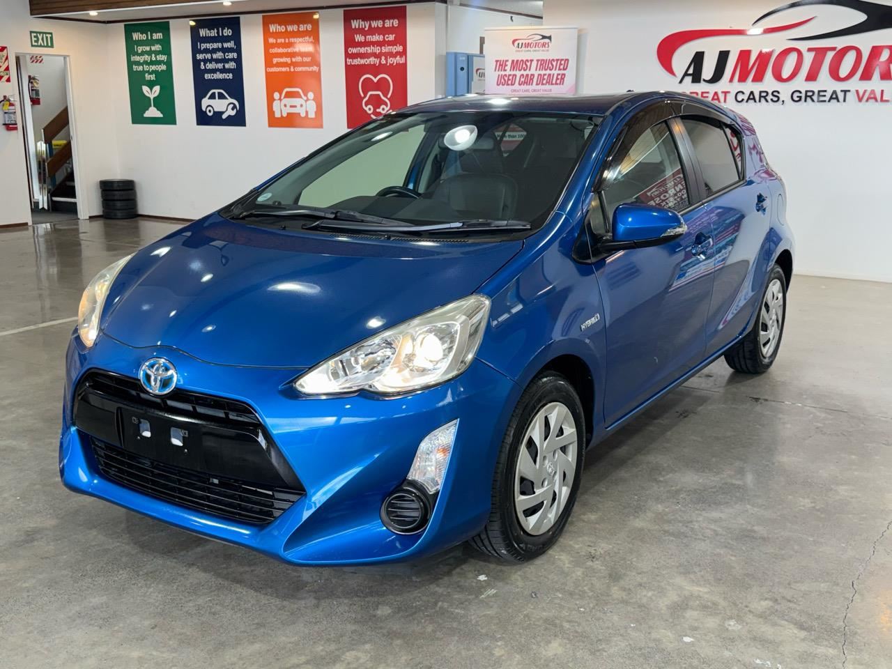 Vehicle image 3
