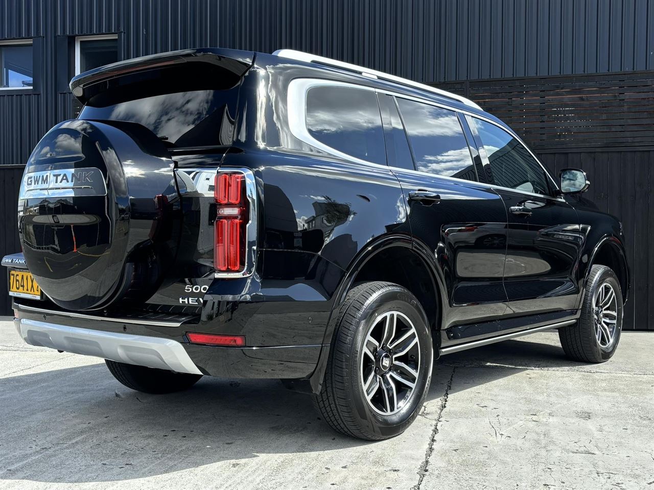 Vehicle image 3
