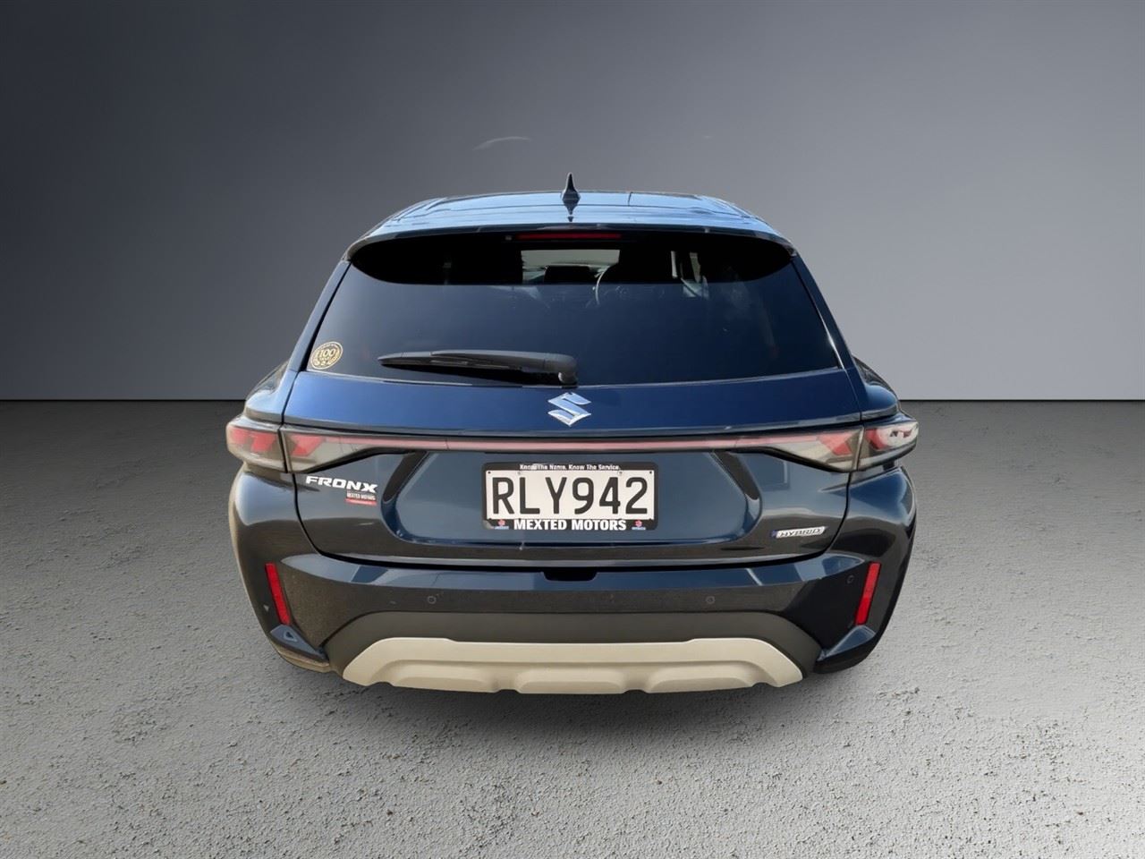 Vehicle image 5