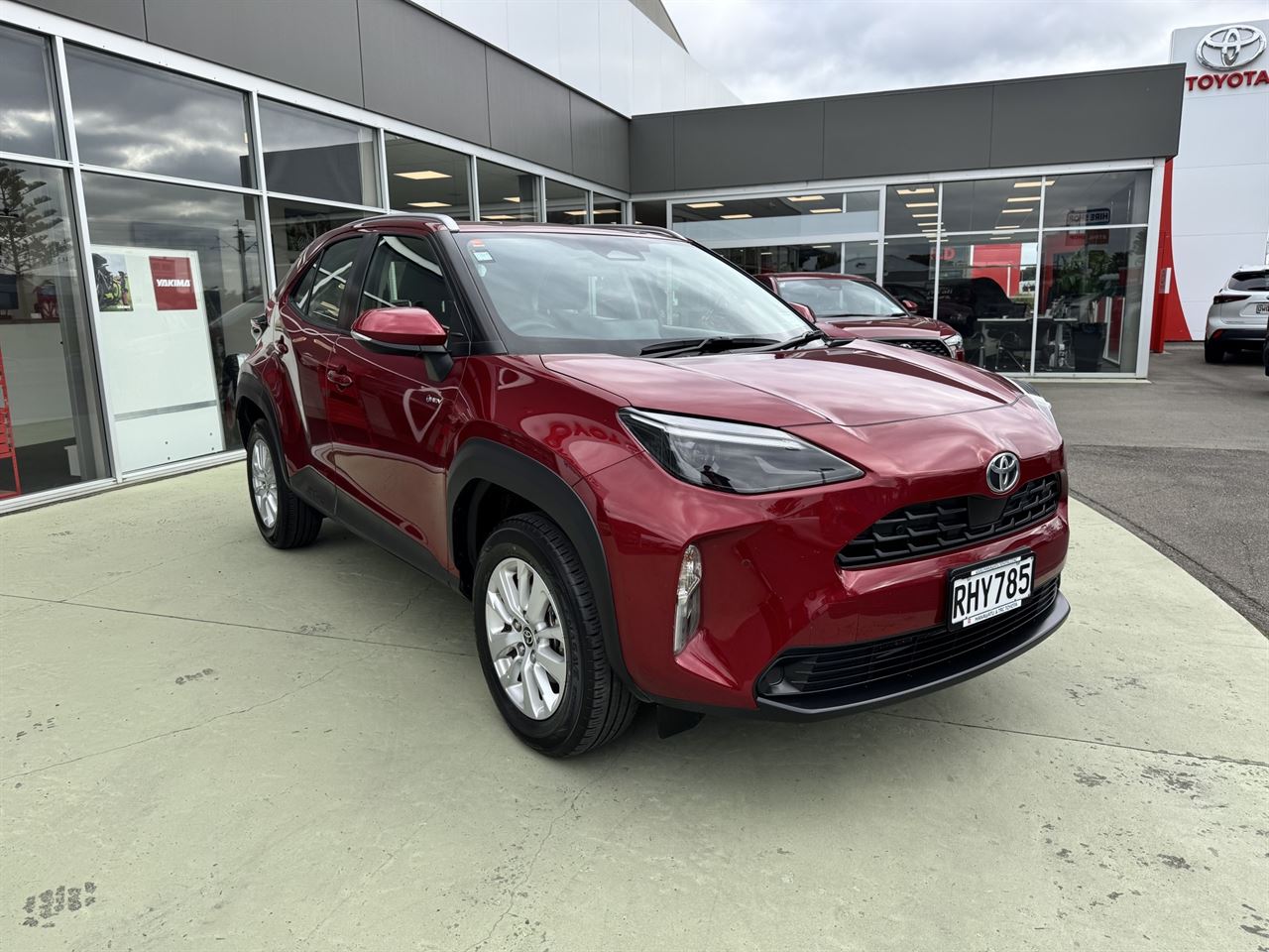 Vehicle image 3