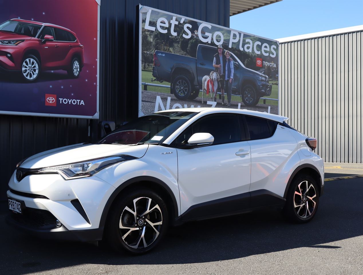 Vehicle image 1