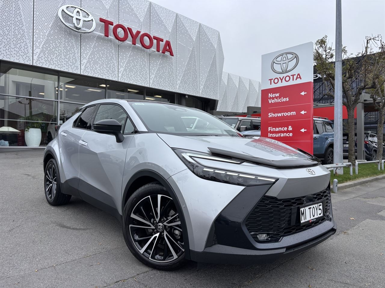 Vehicle image 1