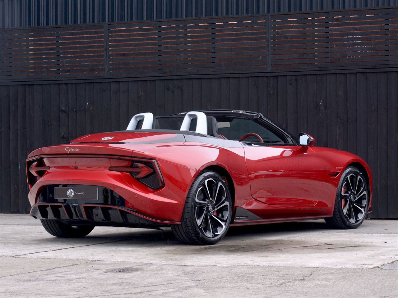 Vehicle image 4
