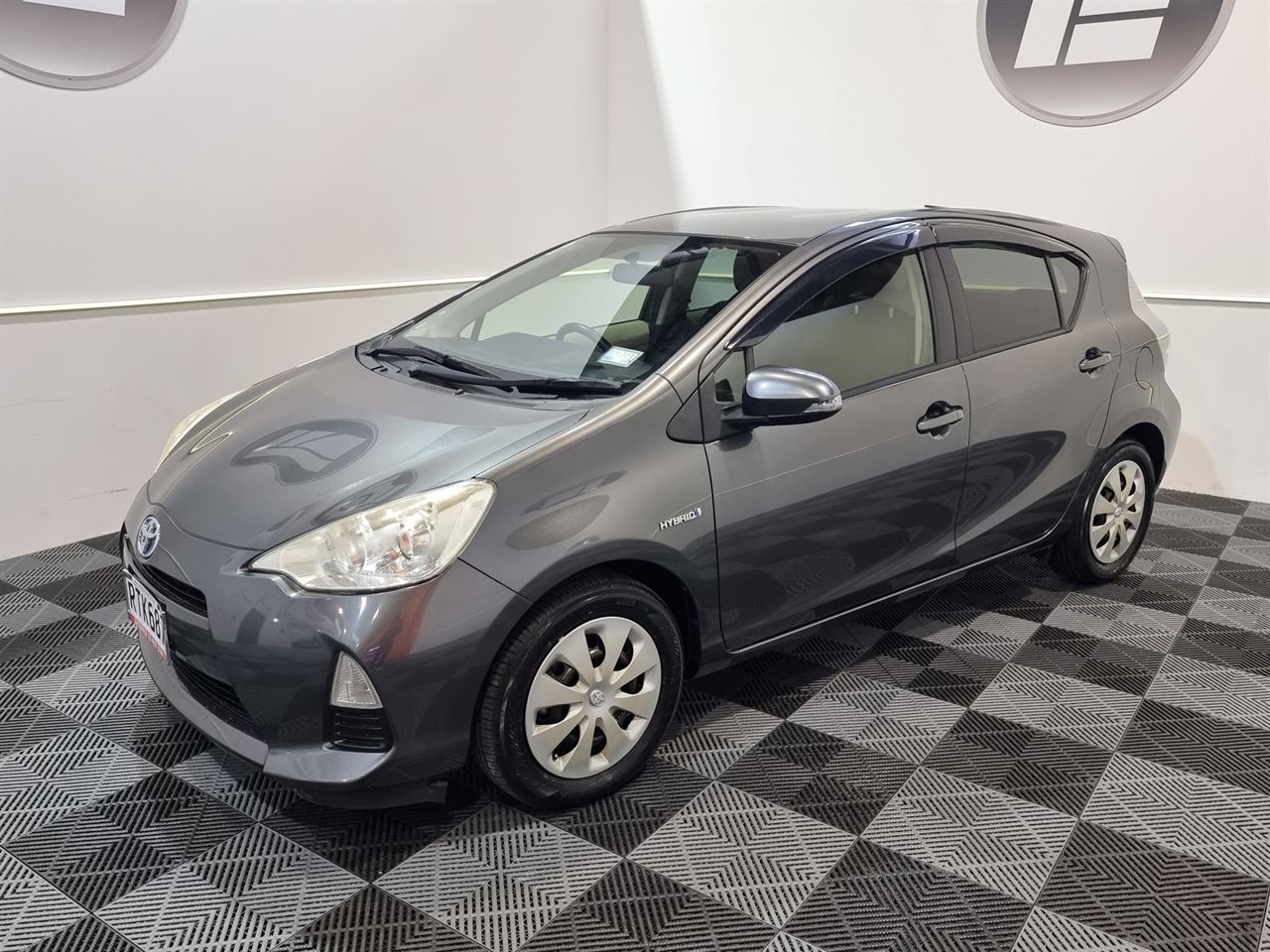 Vehicle image 3