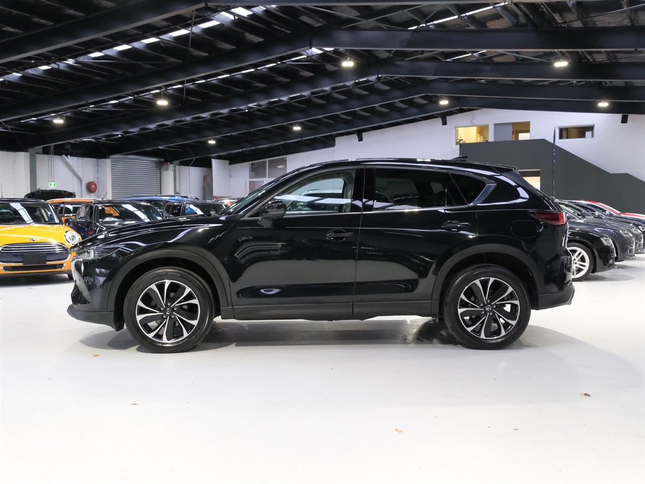 Vehicle image 5