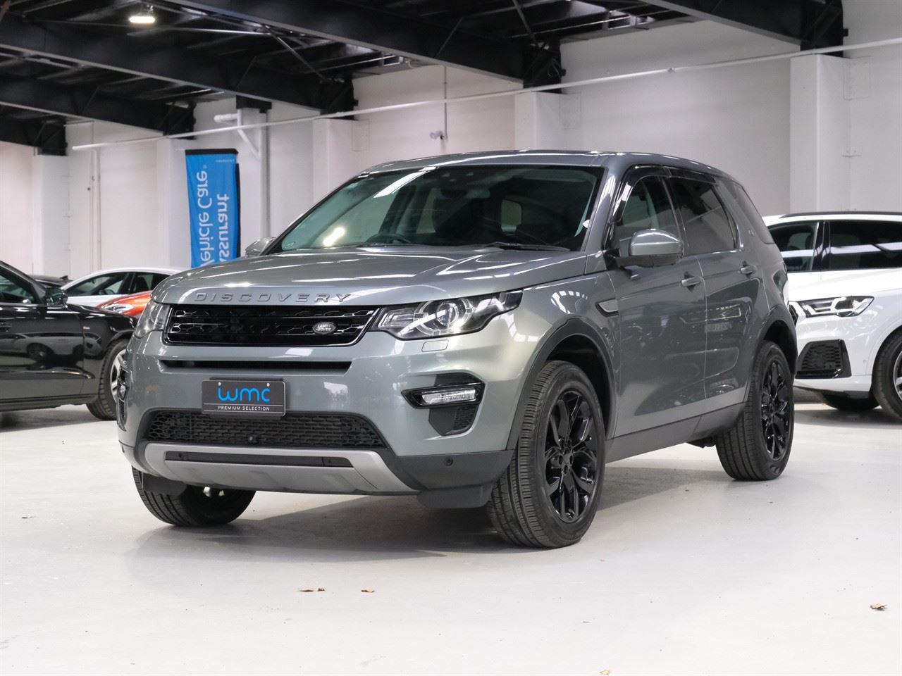 Vehicle image 4