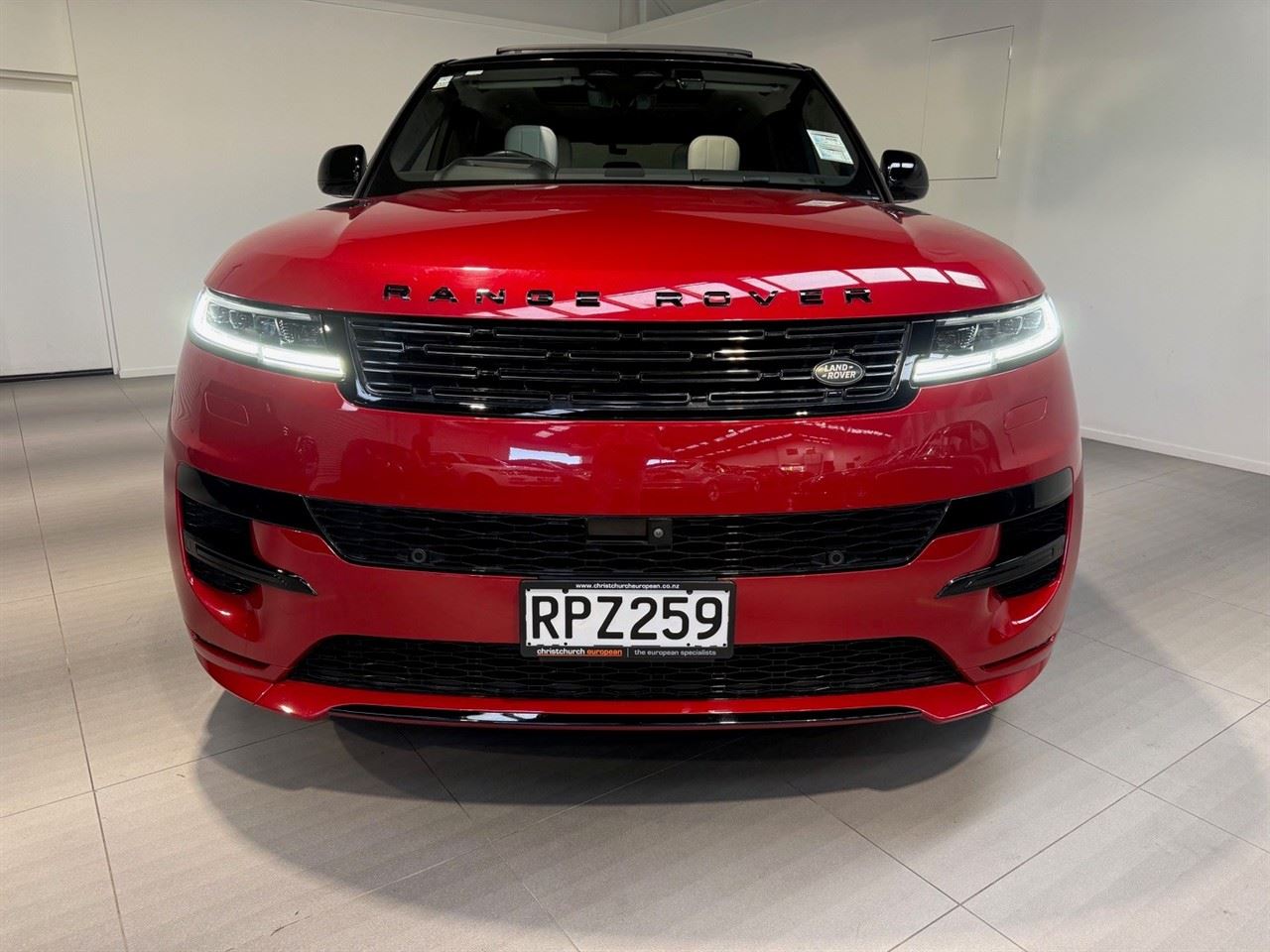 Vehicle image 3