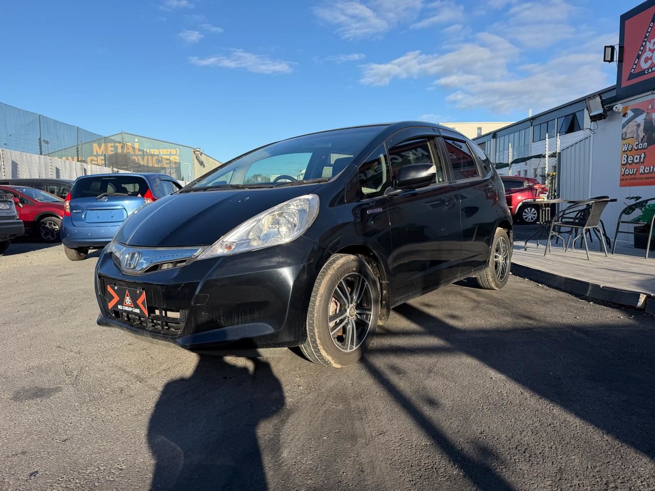 Vehicle image 3