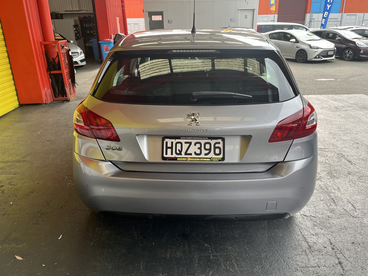Vehicle image 5