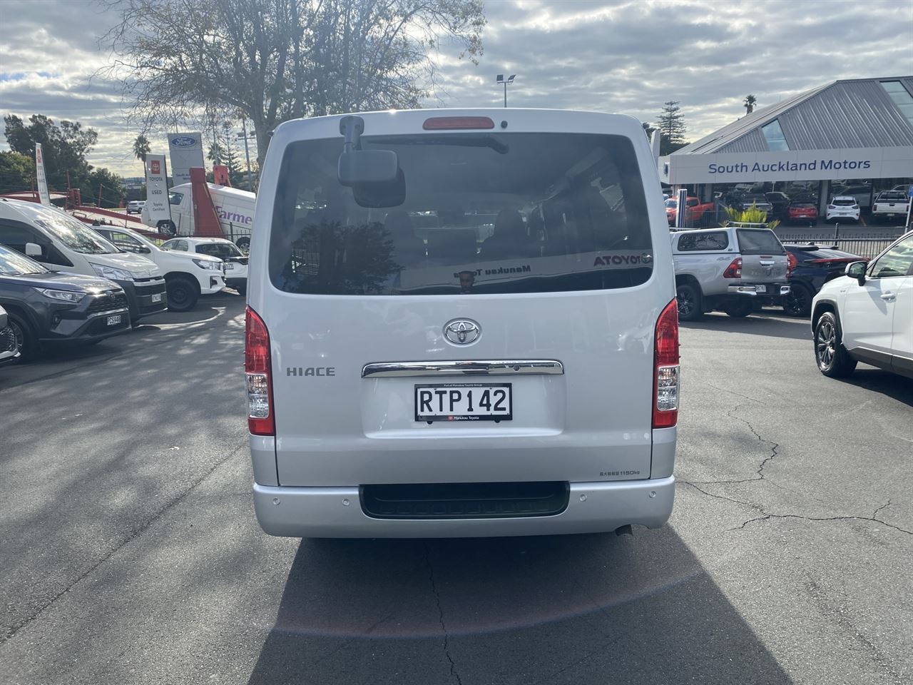 Vehicle image 3