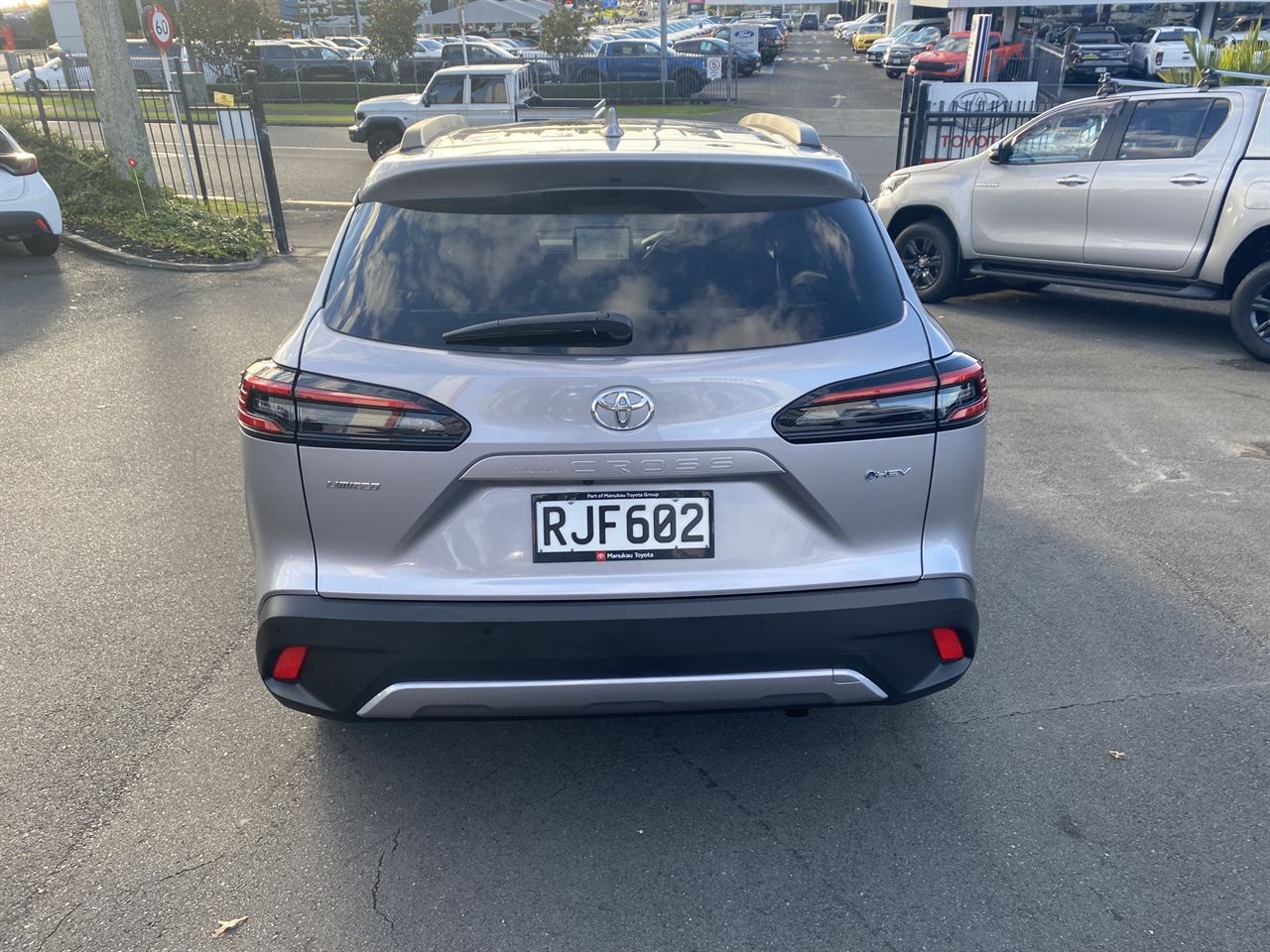 Vehicle image 4