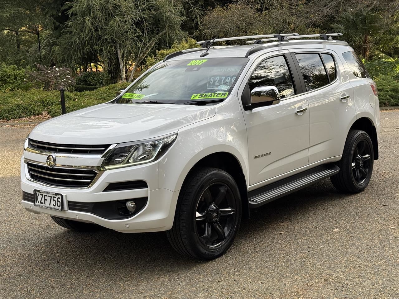 Vehicle image 3