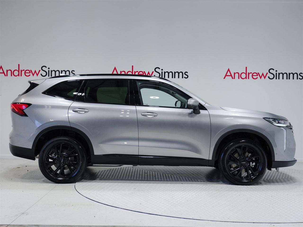 Vehicle image 3