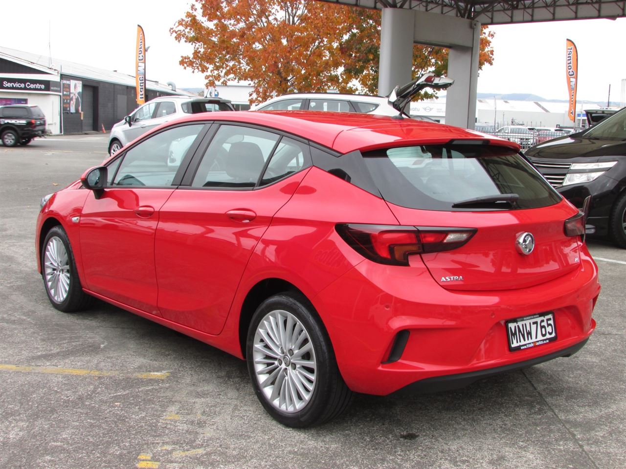 Vehicle image 5