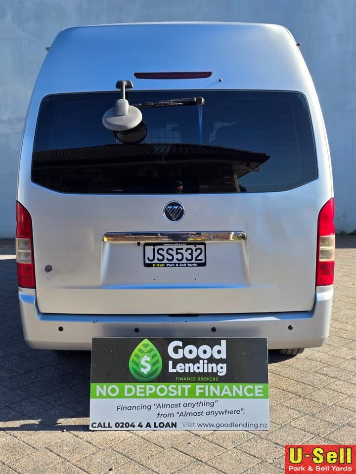 Vehicle image 4