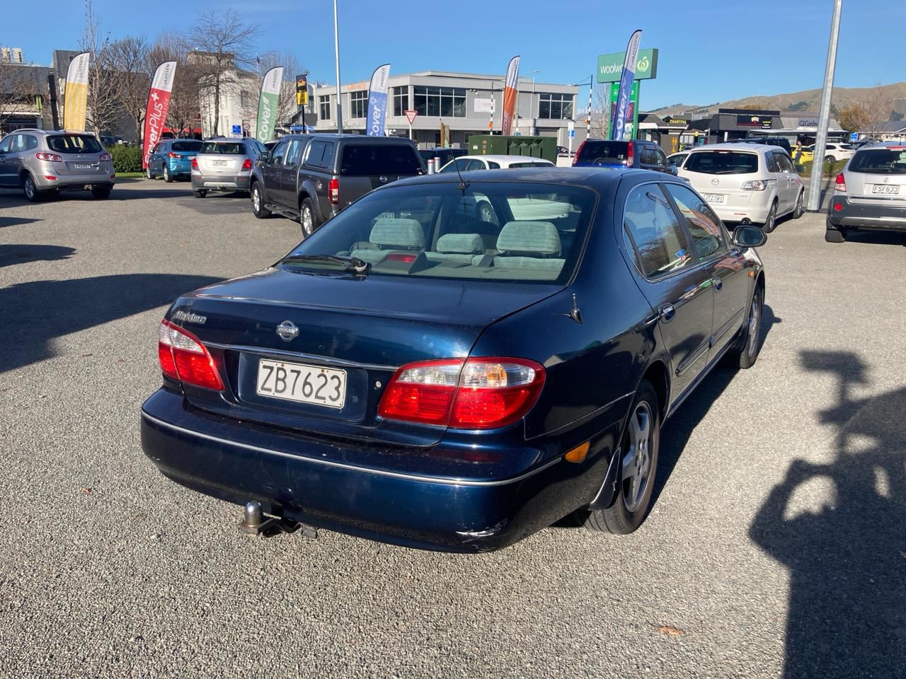 Vehicle image 4