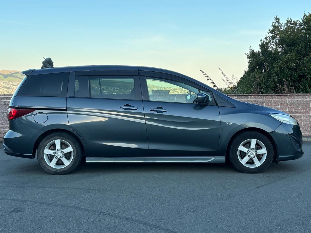 Vehicle image 3