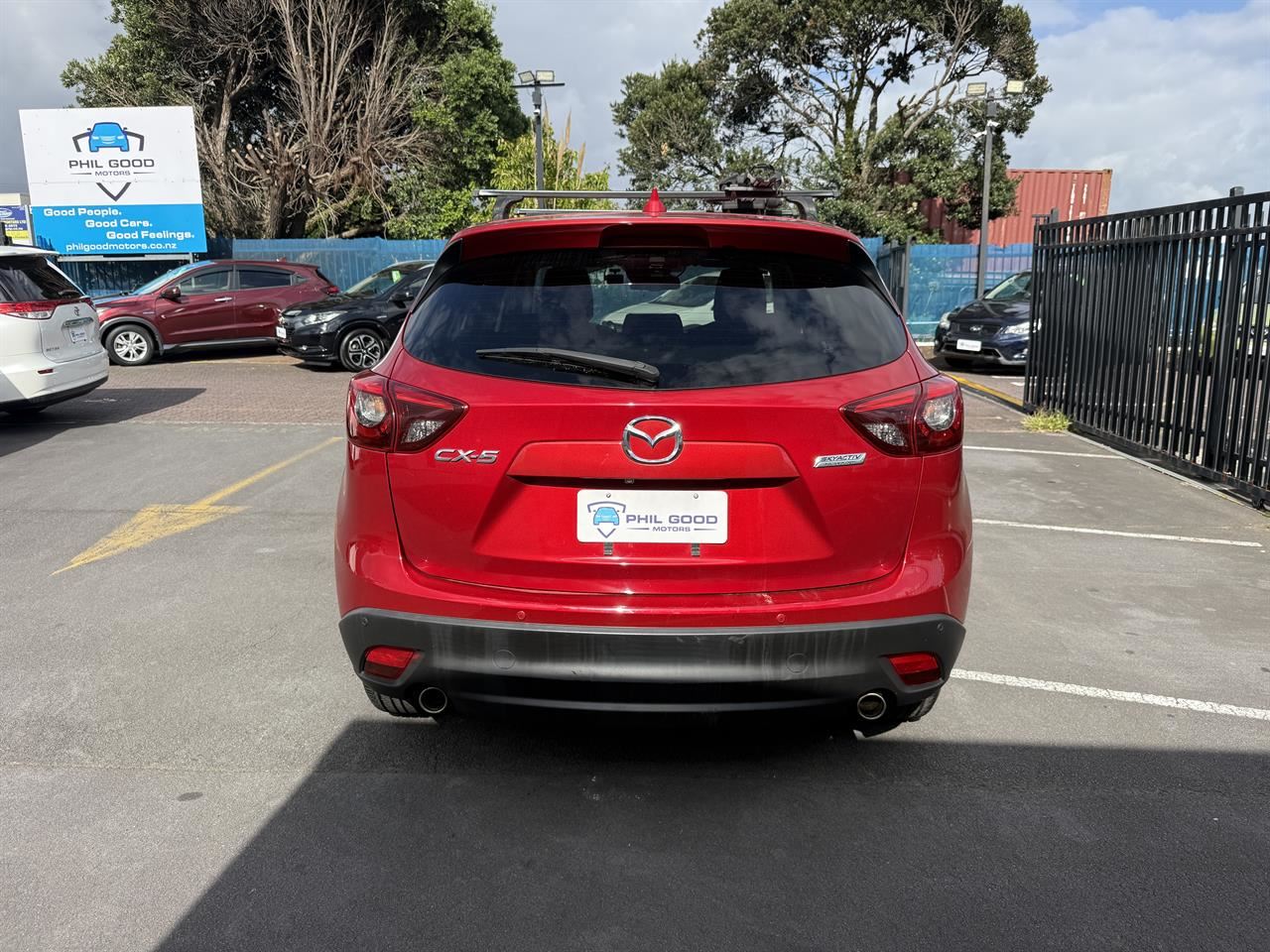Vehicle image 4