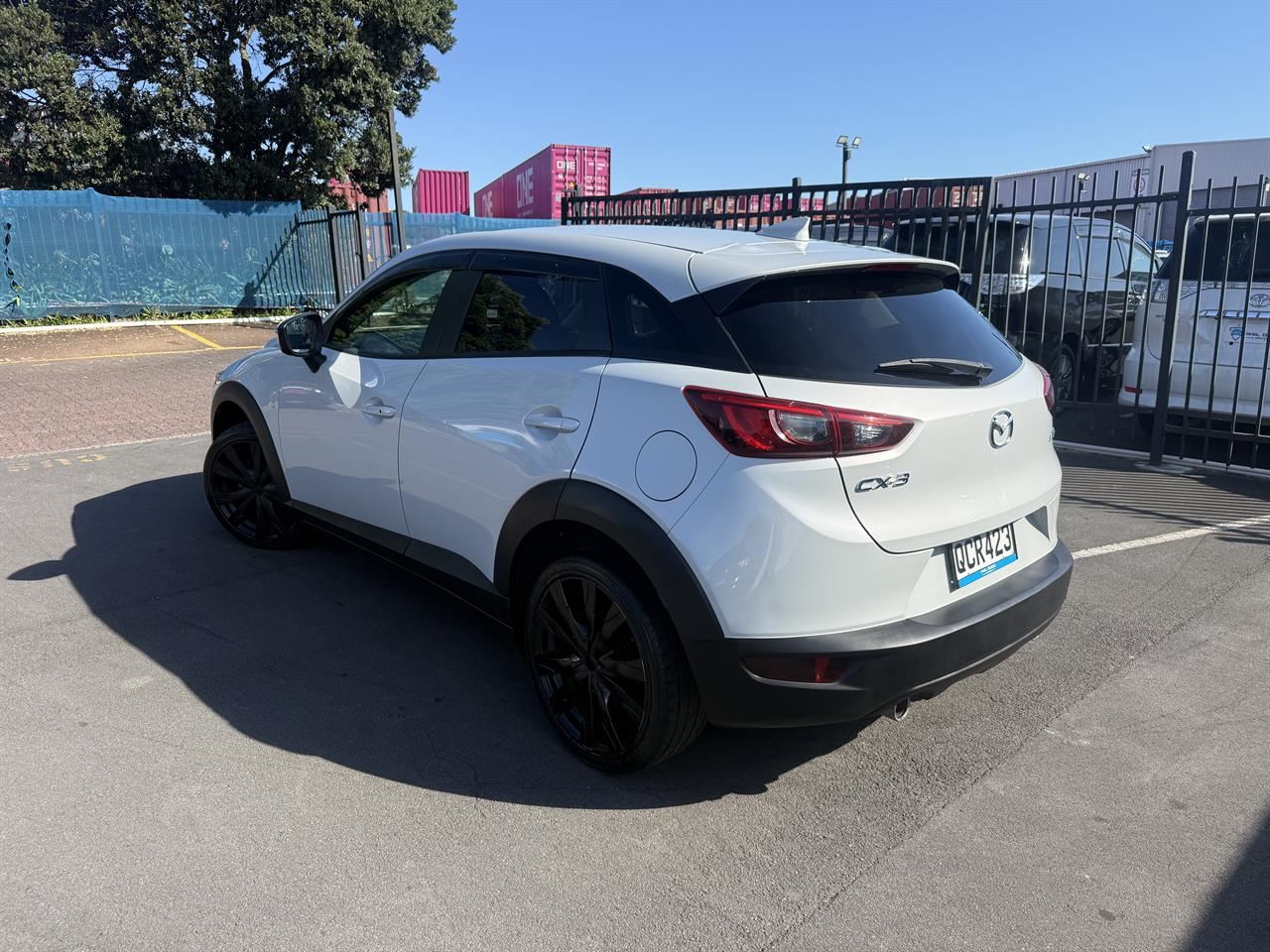 Vehicle image 4