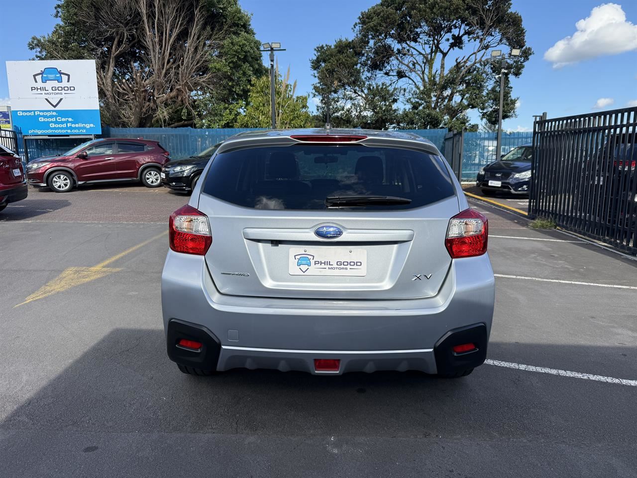 Vehicle image 4