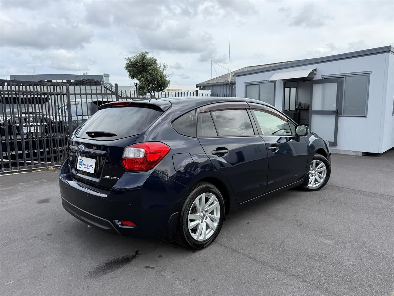 Vehicle image 5