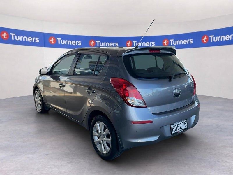 Vehicle image 5
