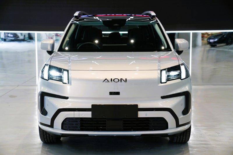 Vehicle image 3