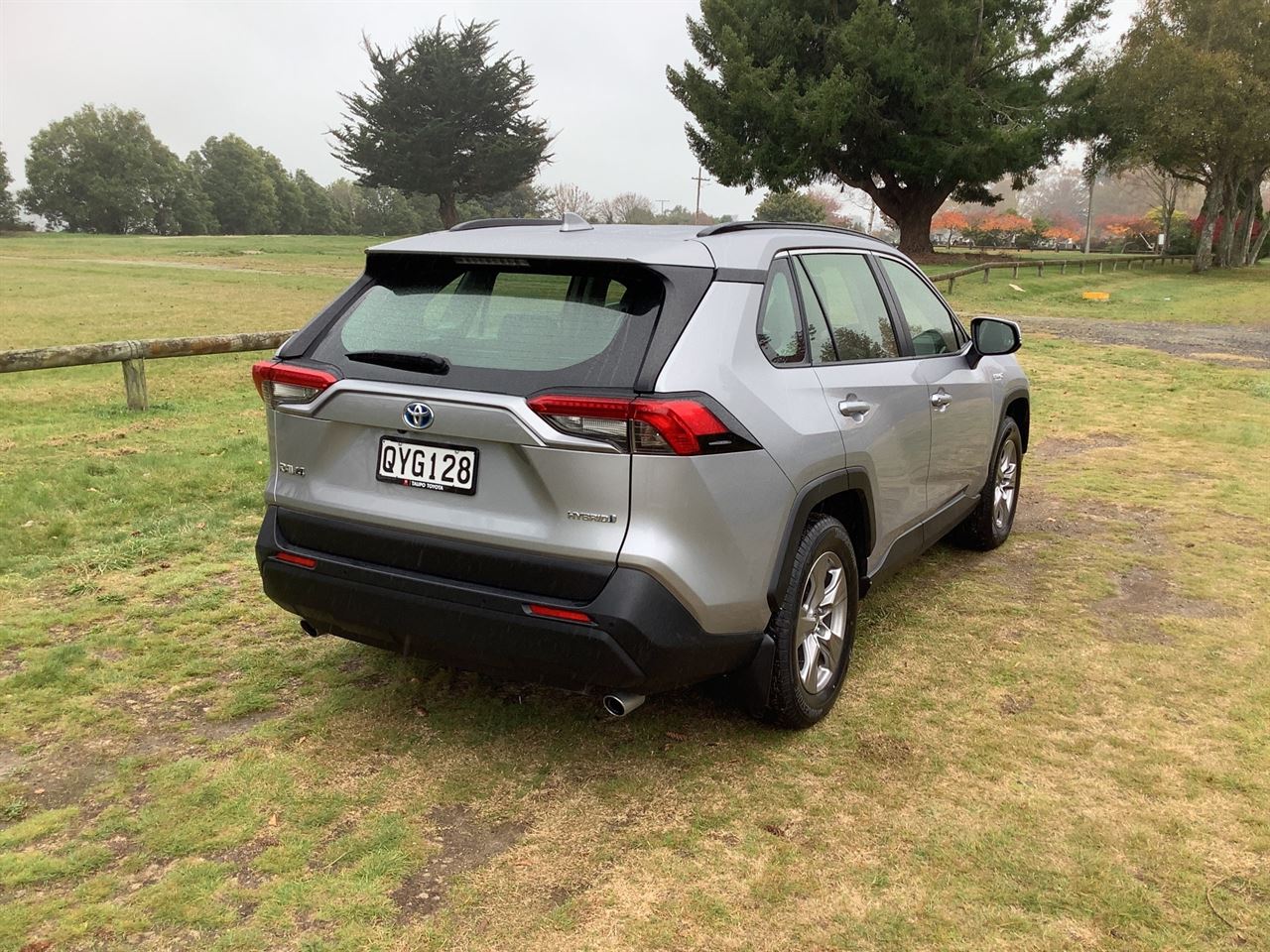 Vehicle image 5