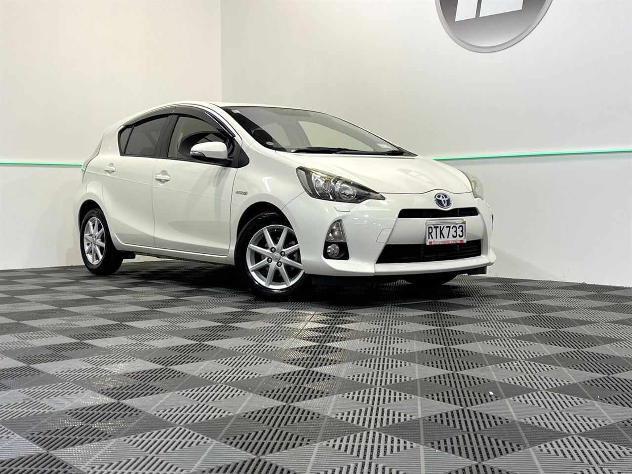 Vehicle image 1