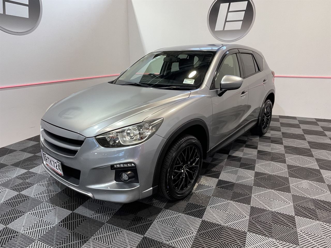 Vehicle image 3