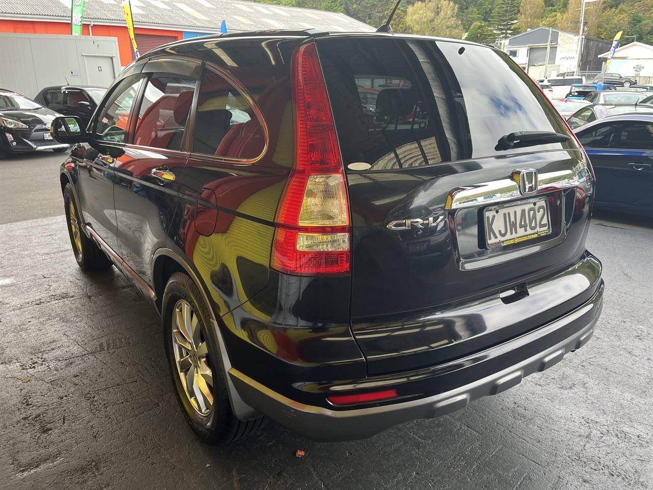 Vehicle image 4