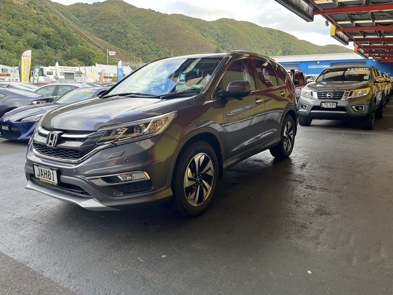 Vehicle image 3