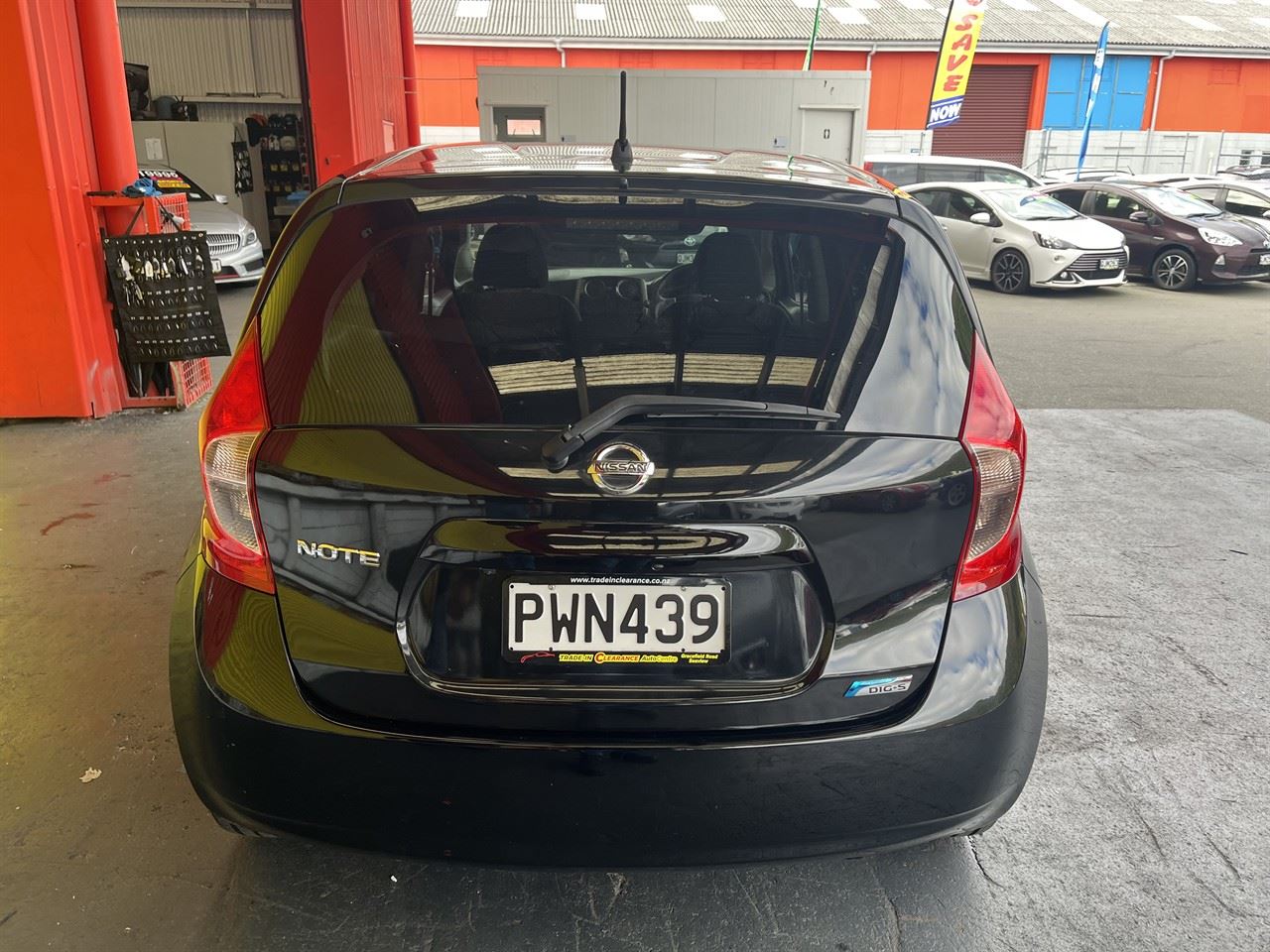 Vehicle image 5