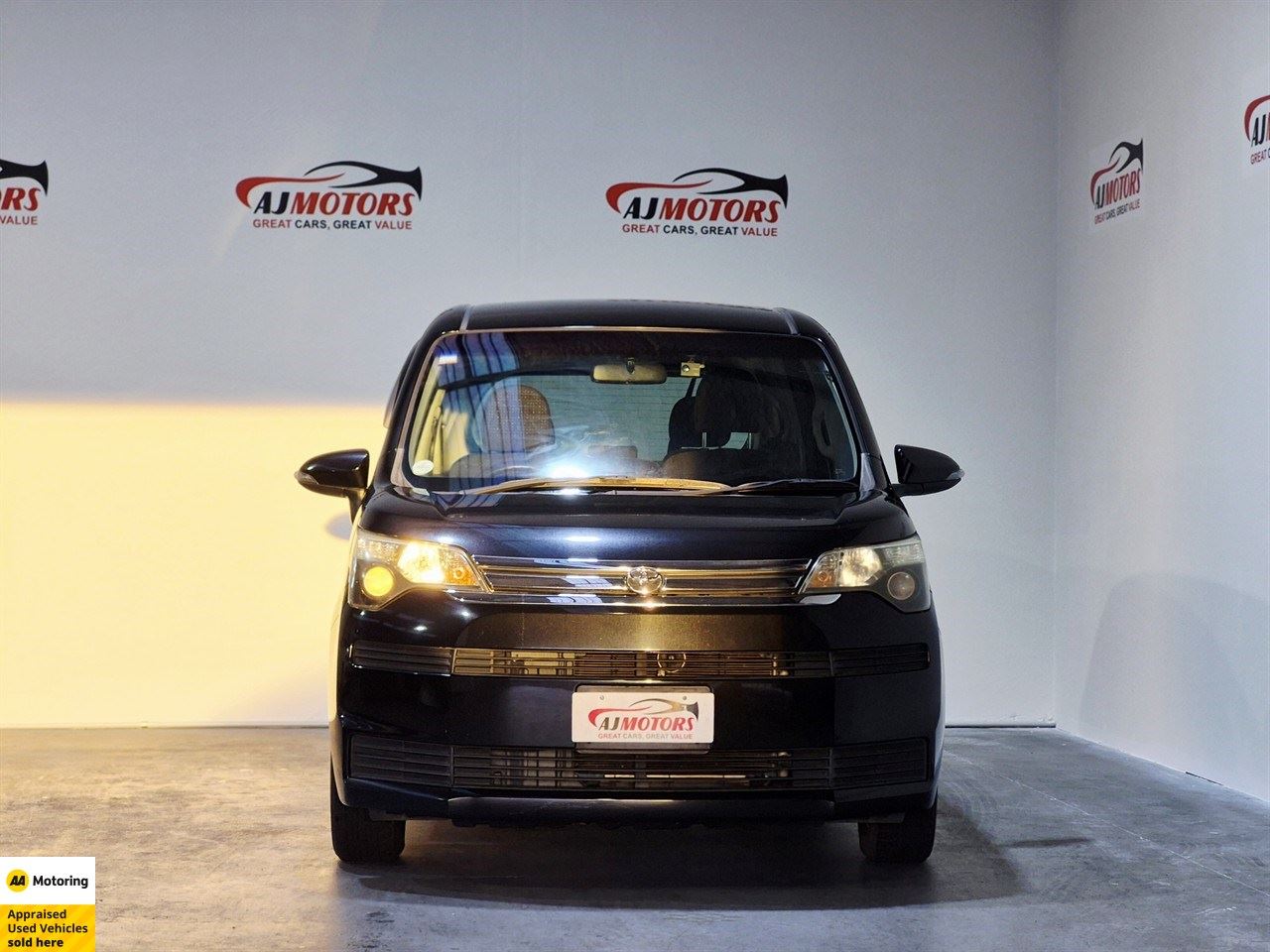 Vehicle image 2