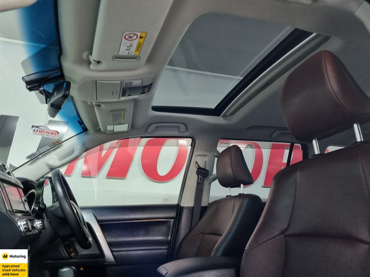 Vehicle image 3