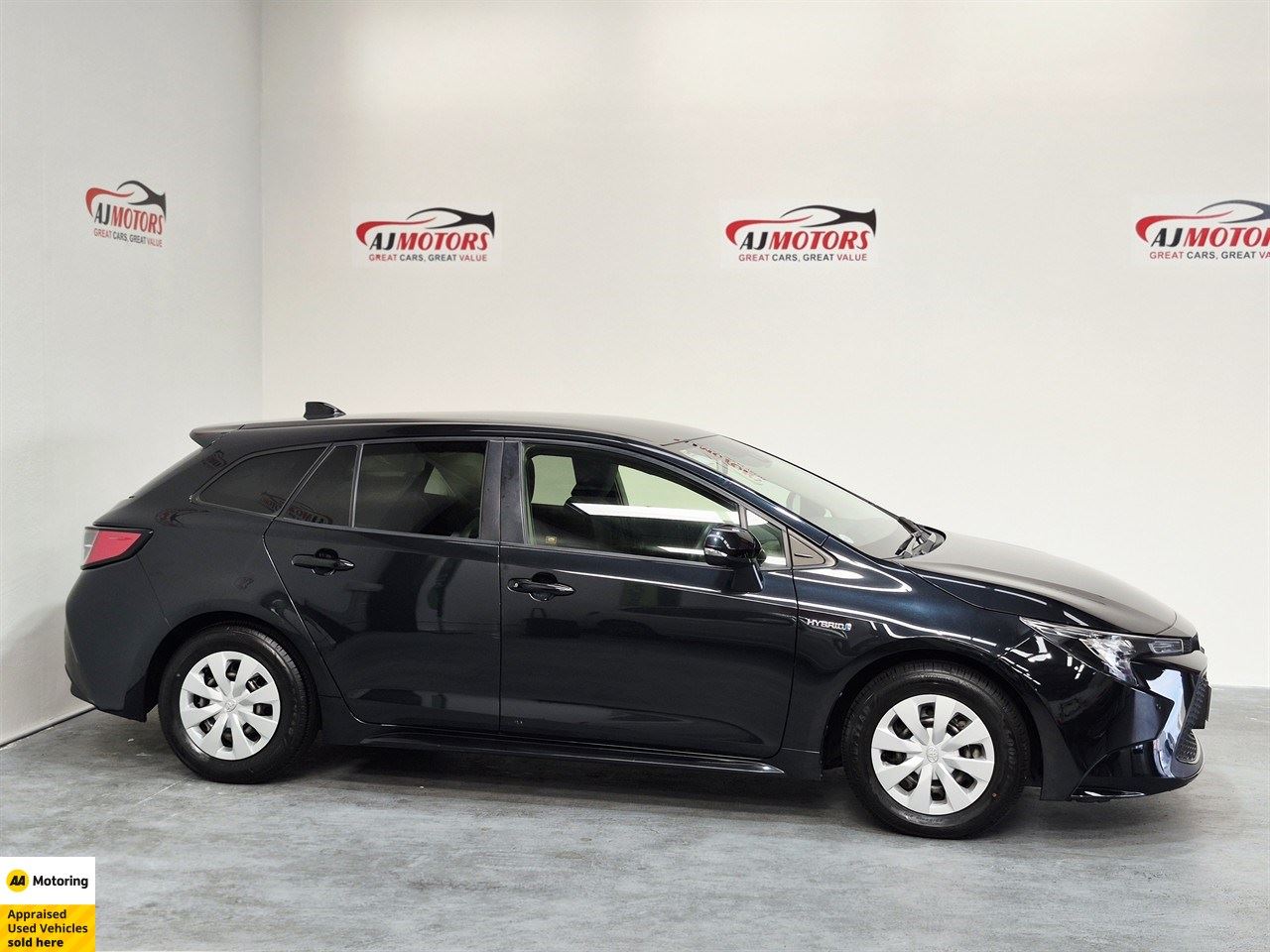 Vehicle image 3