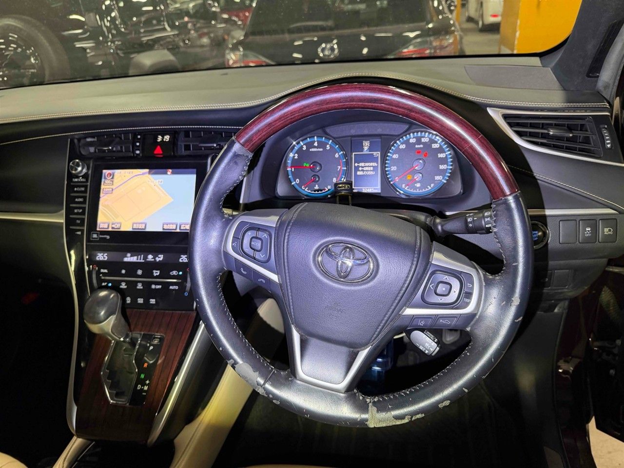 Vehicle image 4