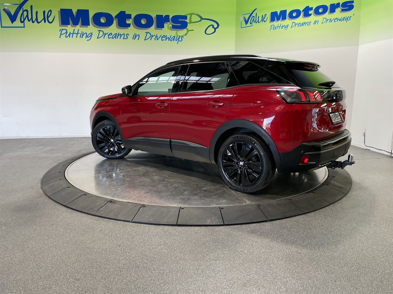 Vehicle image 5