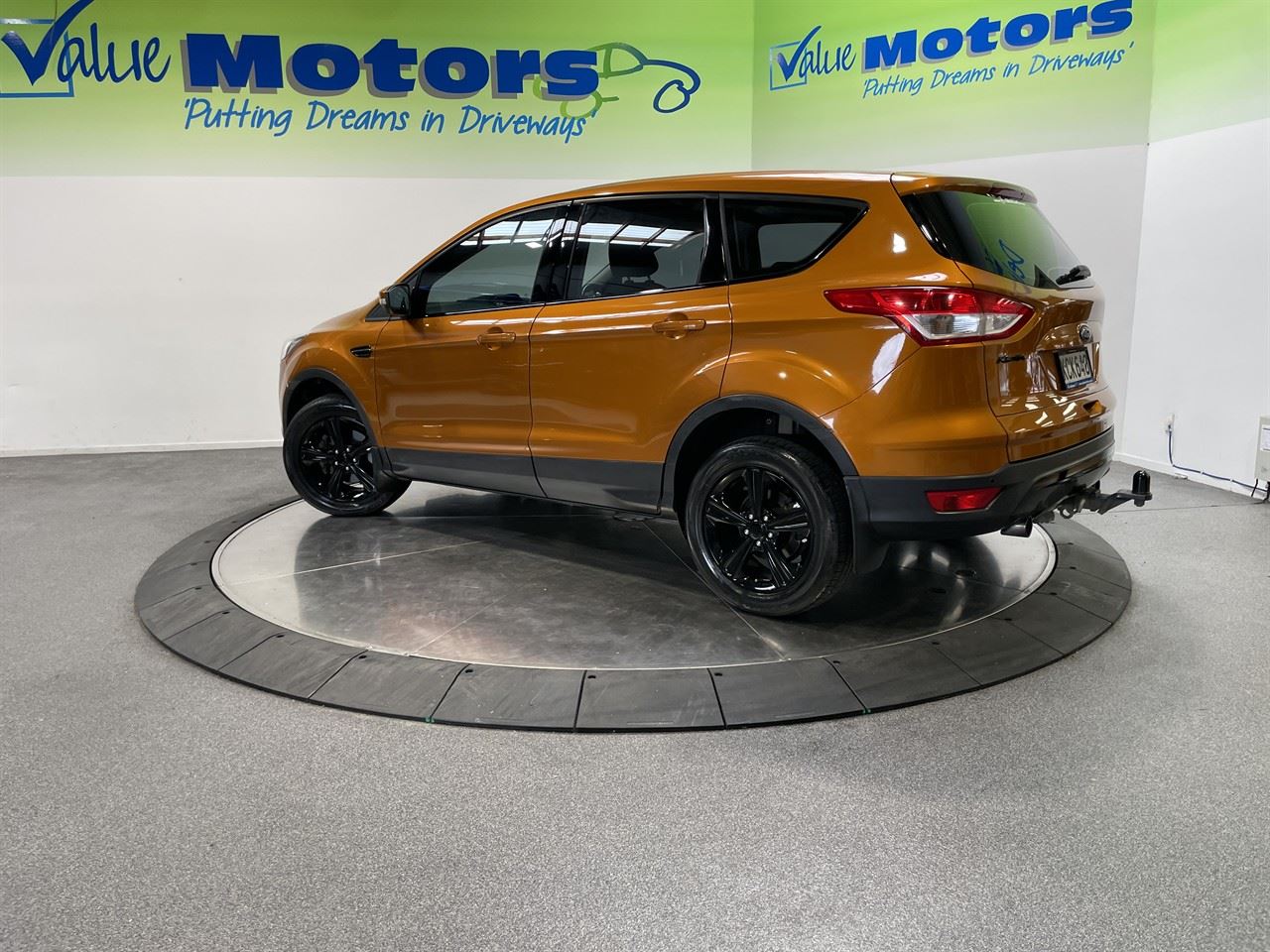 Vehicle image 5
