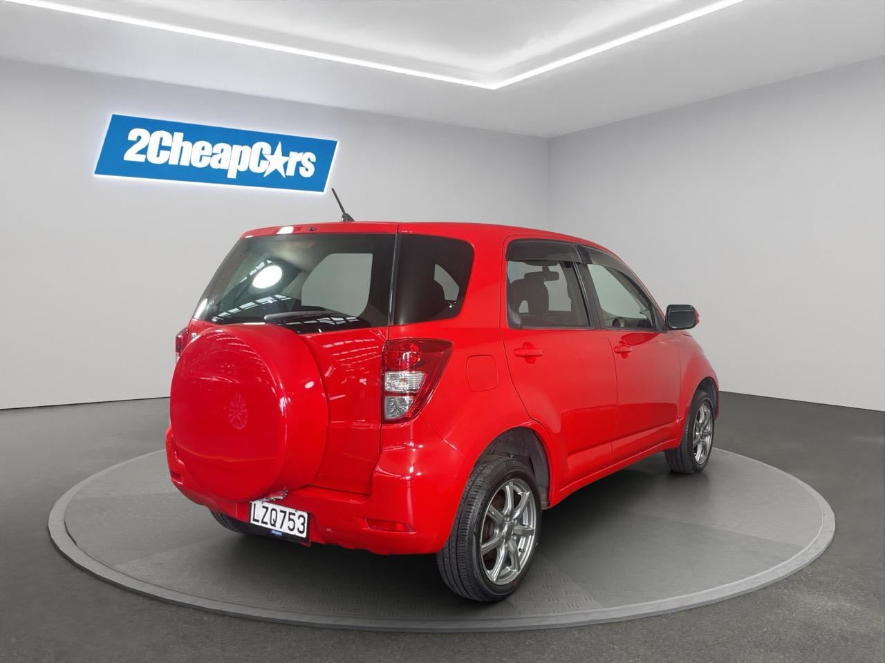 Vehicle image 5