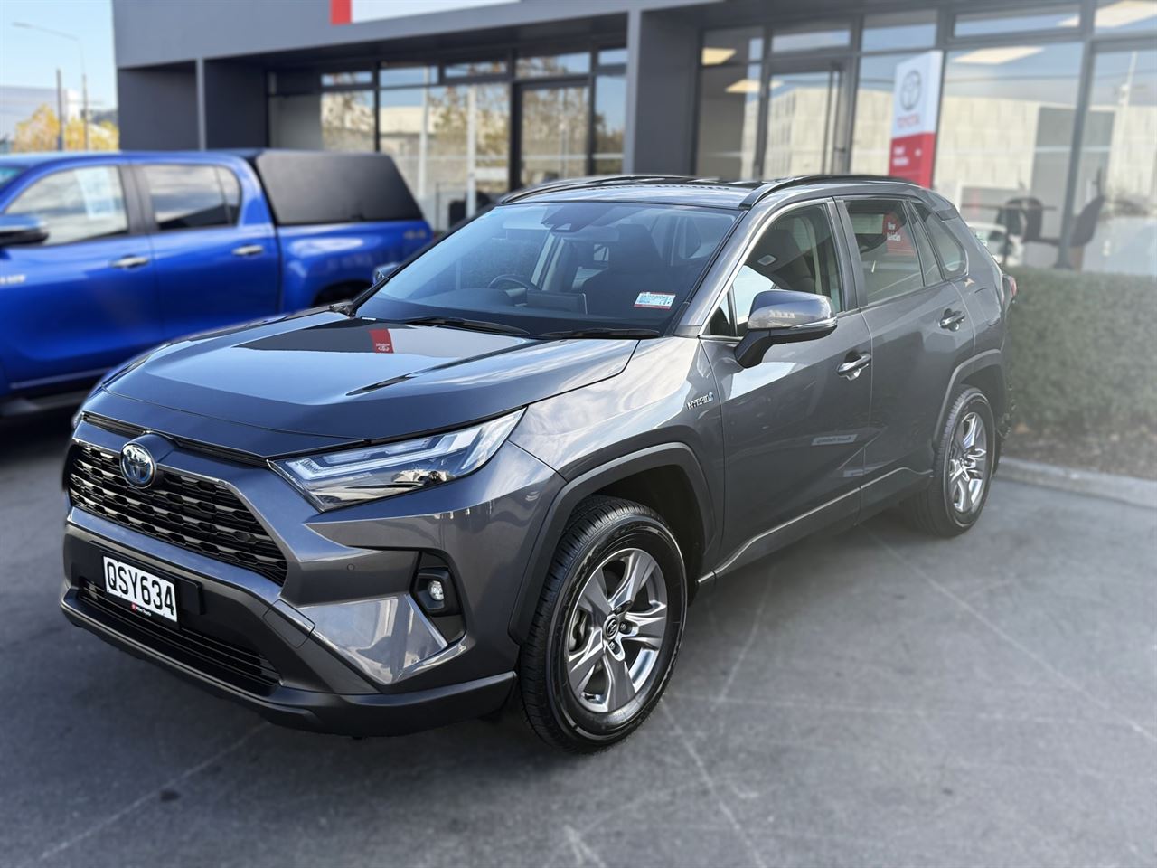 Vehicle image 3